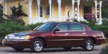Used 2001 Lincoln Town Car Signature
