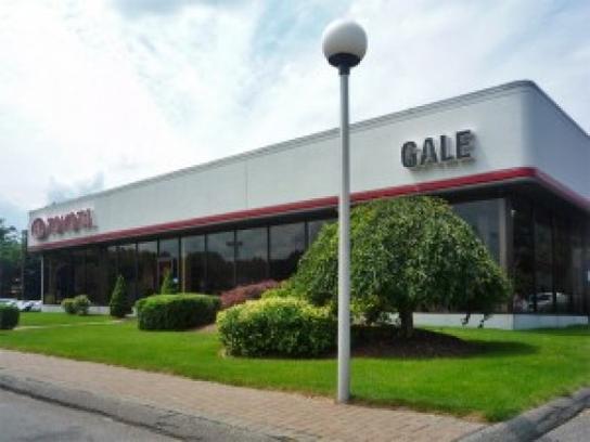 Gale Toyota Scion Car Dealership In Enfield Ct 06082 Kelley Blue Book Gale Toyota Scion