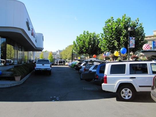 Walnut Creek Chrysler Jeep Dodge Ram Car Dealership In Walnut Creek