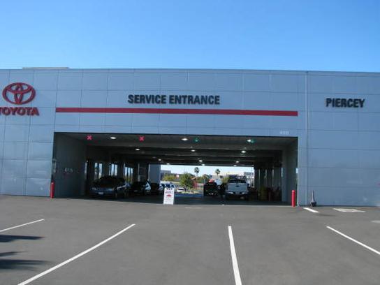 Piercey Toyota Car Dealership In Milpitas Ca 95035 Kelley Blue Book