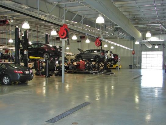 Beechmont Toyota Car Dealership In Cincinnati Oh 45255 Kelley