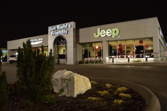 Jim Riehl's Friendly Chrysler Jeep car dealership in Warren, MI 48093