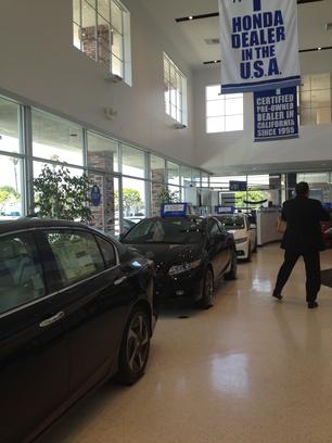 Norm Reeves Honda Super Cerritos Car Dealership In Norm Reeves Honda Super Cerritos Car Dealership In Ca 90703 Kelley Blue Book