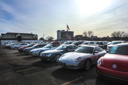 Ariay Auto Broker Inc