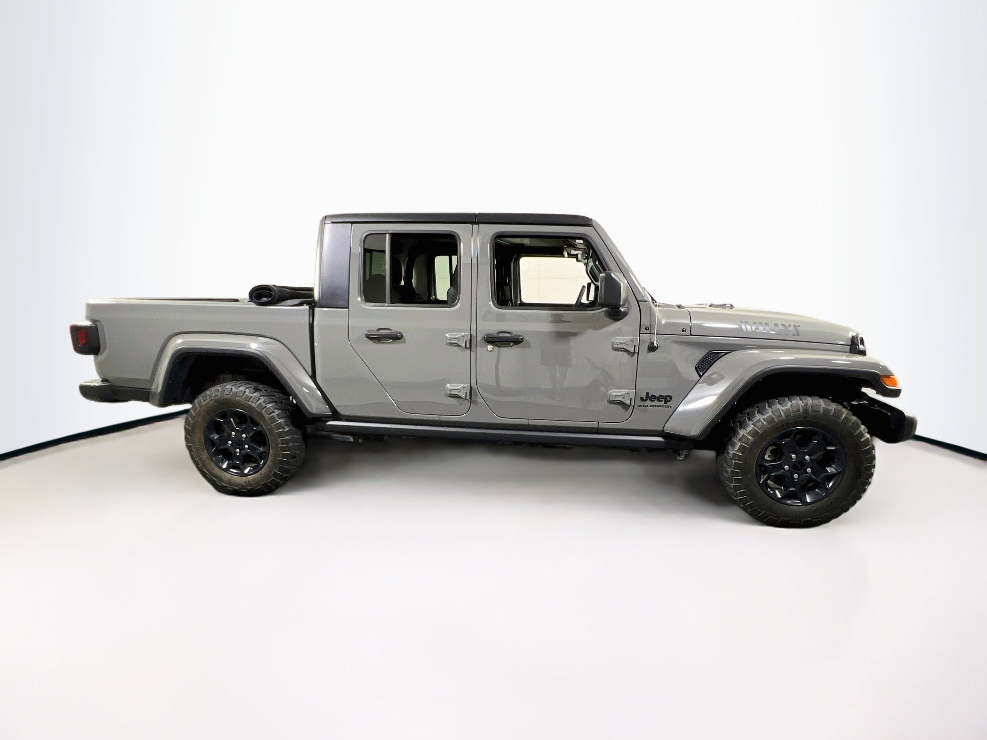 Used 2023 Jeep Gladiator Willys AWD/4WD image 4