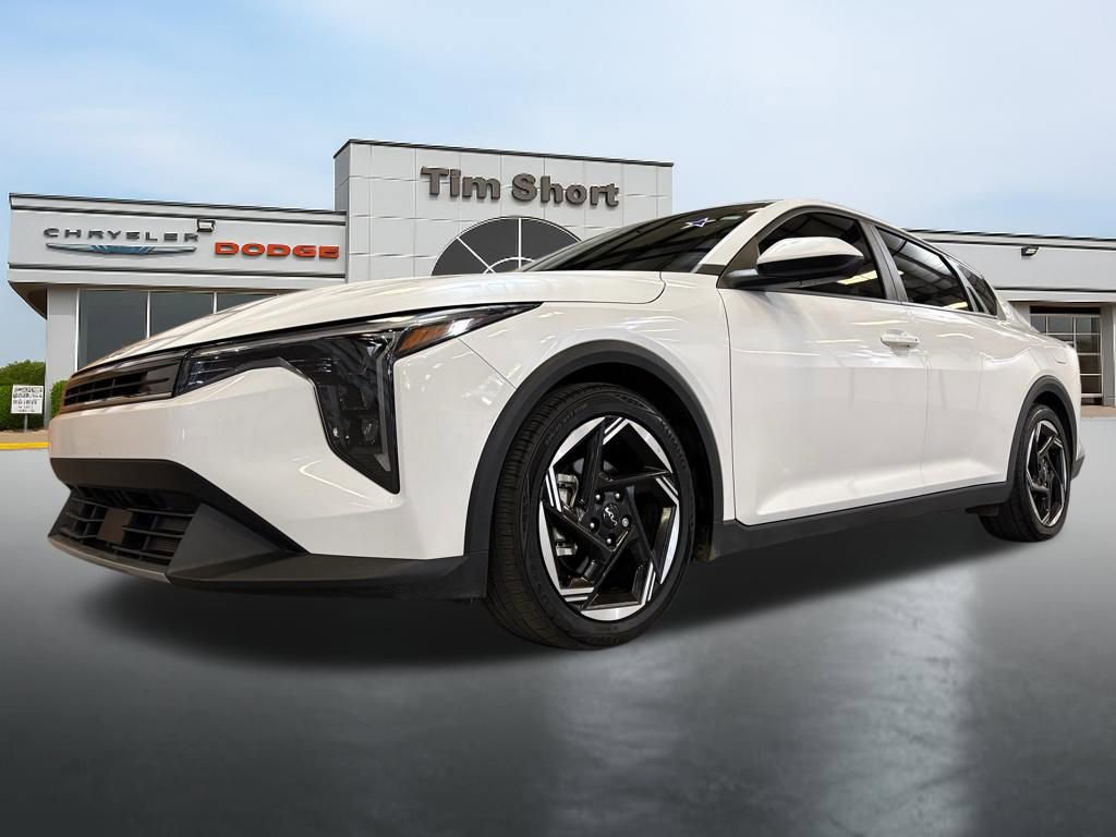 Used 2025 Kia K4 EX image 10