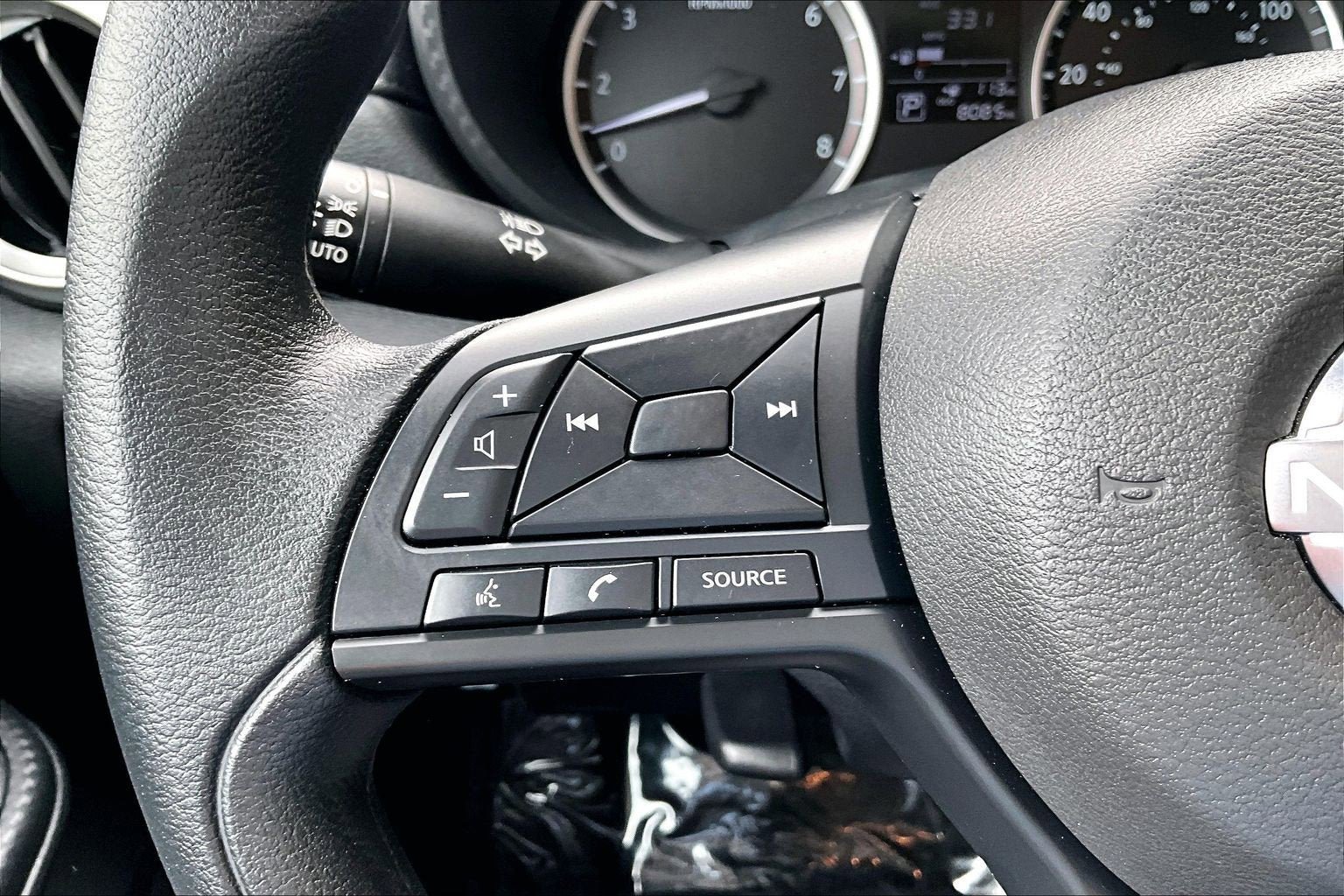 Used 2025 Nissan Versa S w/ Trunk Package FWD image 16