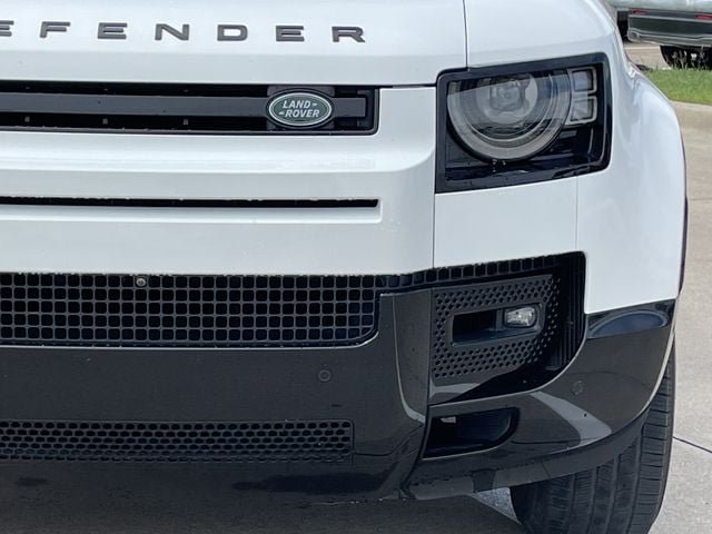 Used 2022 Land Rover Defender 110 X-Dynamic SE AWD/4WD image 8
