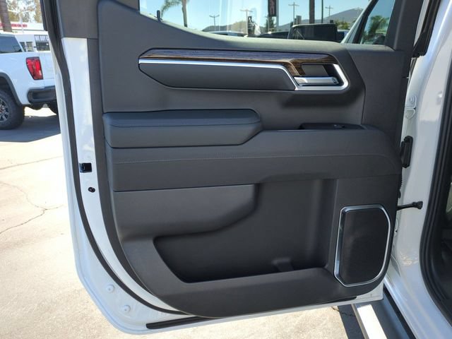 New 2026 GMC Sierra 1500 Elevation w/ LPO, Elevation Black Package AWD/4WD image 23