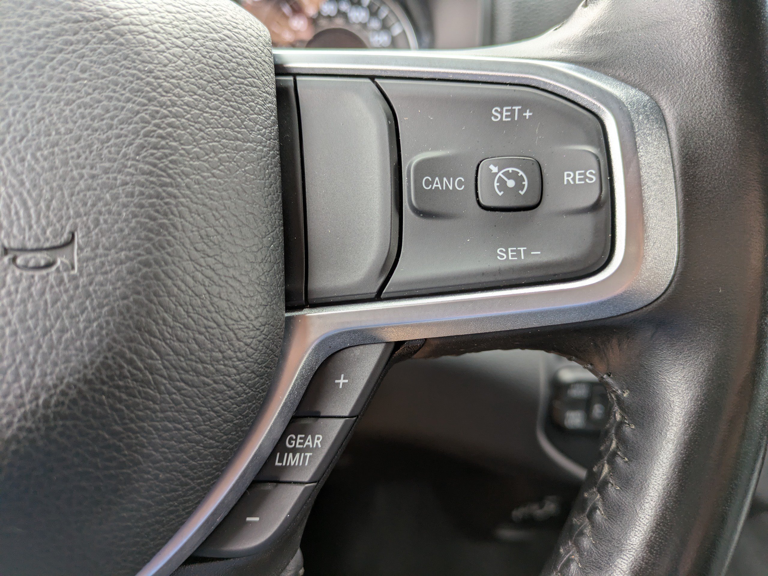 Used 2024 RAM 3500 Big Horn AWD/4WD image 22