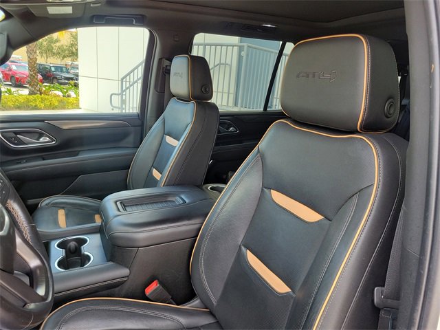Used 2022 GMC Yukon AT4 w/ Technology Package image 13