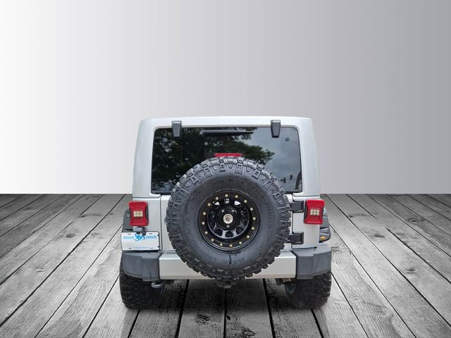 Used 2011 Jeep Wrangler Sahara AWD/4WD image 4