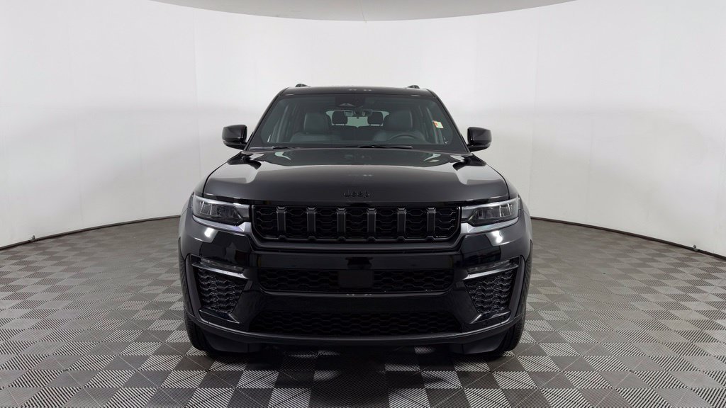 New 2027 Jeep Grand Cherokee L Limited AWD/4WD image 2
