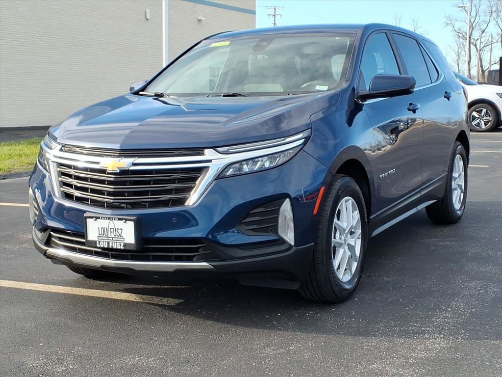 Used 2022 Chevrolet Equinox LT image 2
