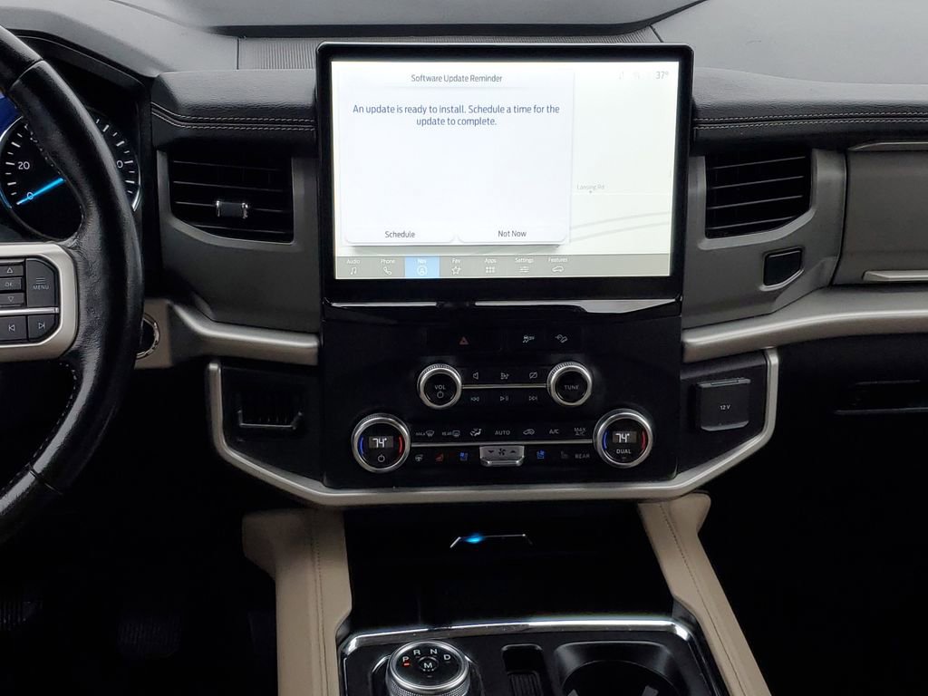 Used 2023 Ford Expedition Max XLT image 30