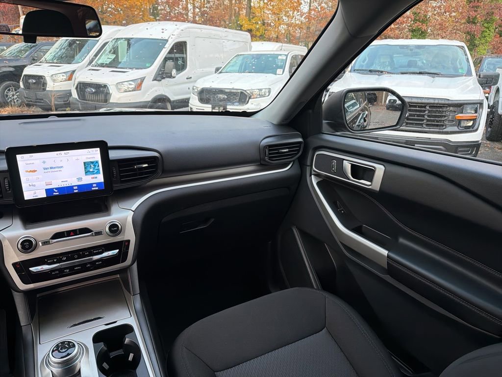 Used 2022 Ford Explorer XLT image 14