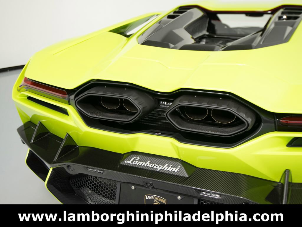 Used 2025 Lamborghini Revuelto image 52