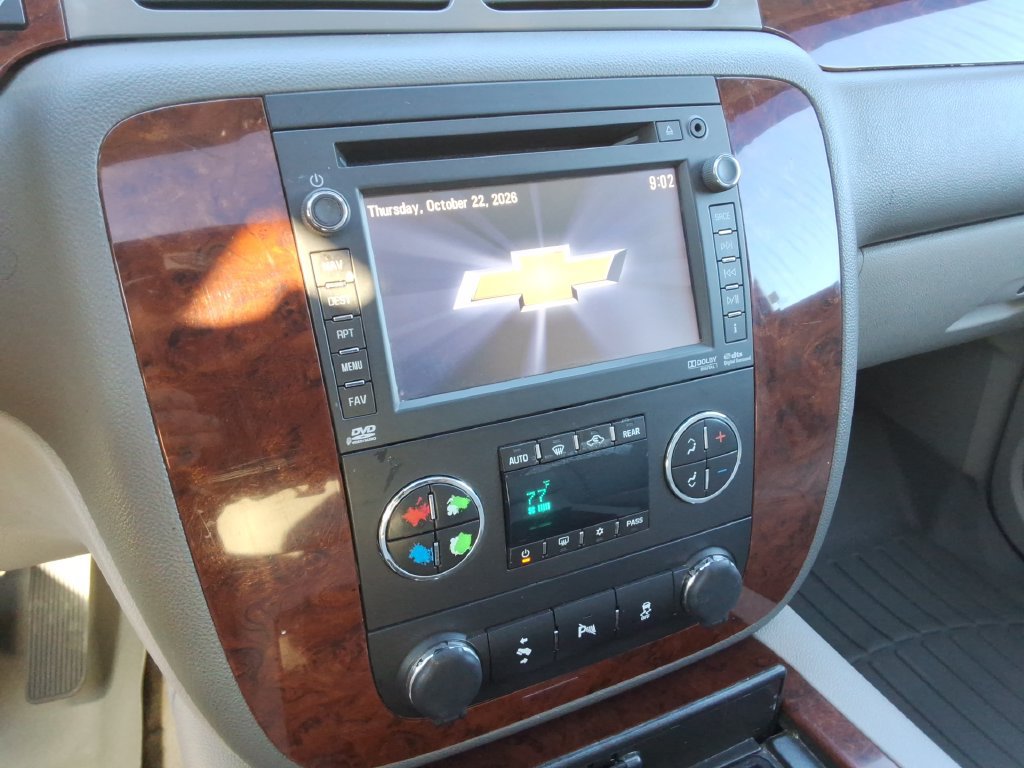 Used 2014 Chevrolet Tahoe LTZ AWD/4WD image 33