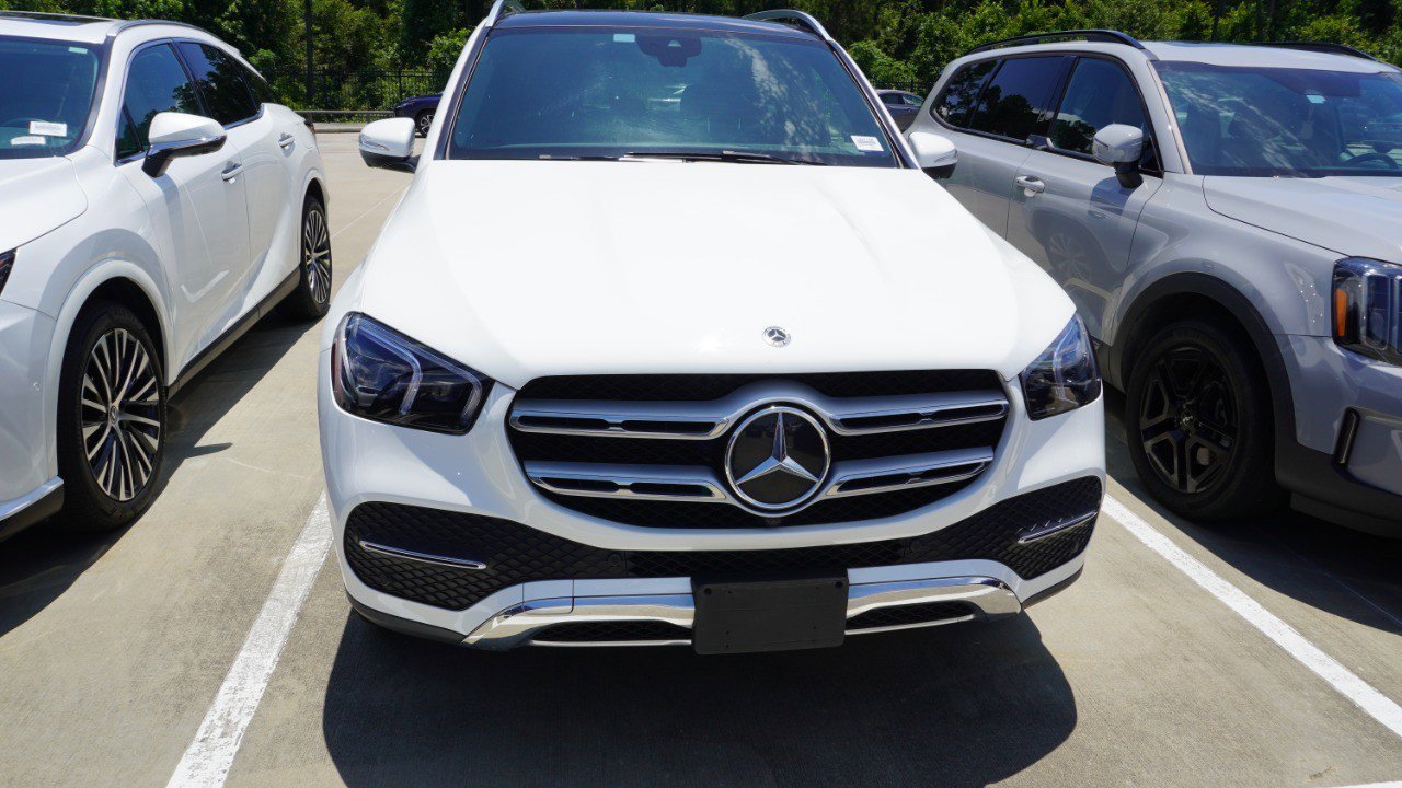 Used 2023 Mercedes-Benz GLE 350 4MATIC image 2