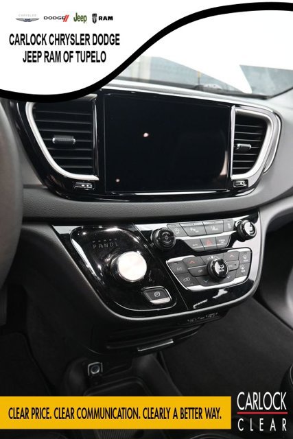 Used 2025 Chrysler Pacifica Select FWD image 20
