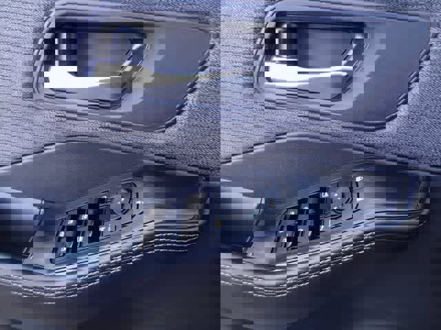 Used 2023 Nissan Rogue SV image 14