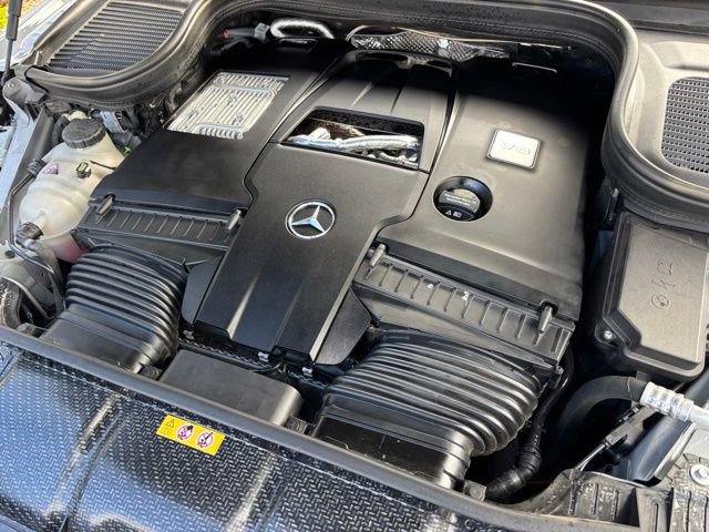 Used 2025 Mercedes-Benz GLS 580 4MATIC image 40
