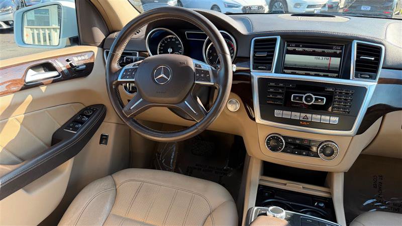 Used 2015 Mercedes-Benz GL 450 4MATIC image 18
