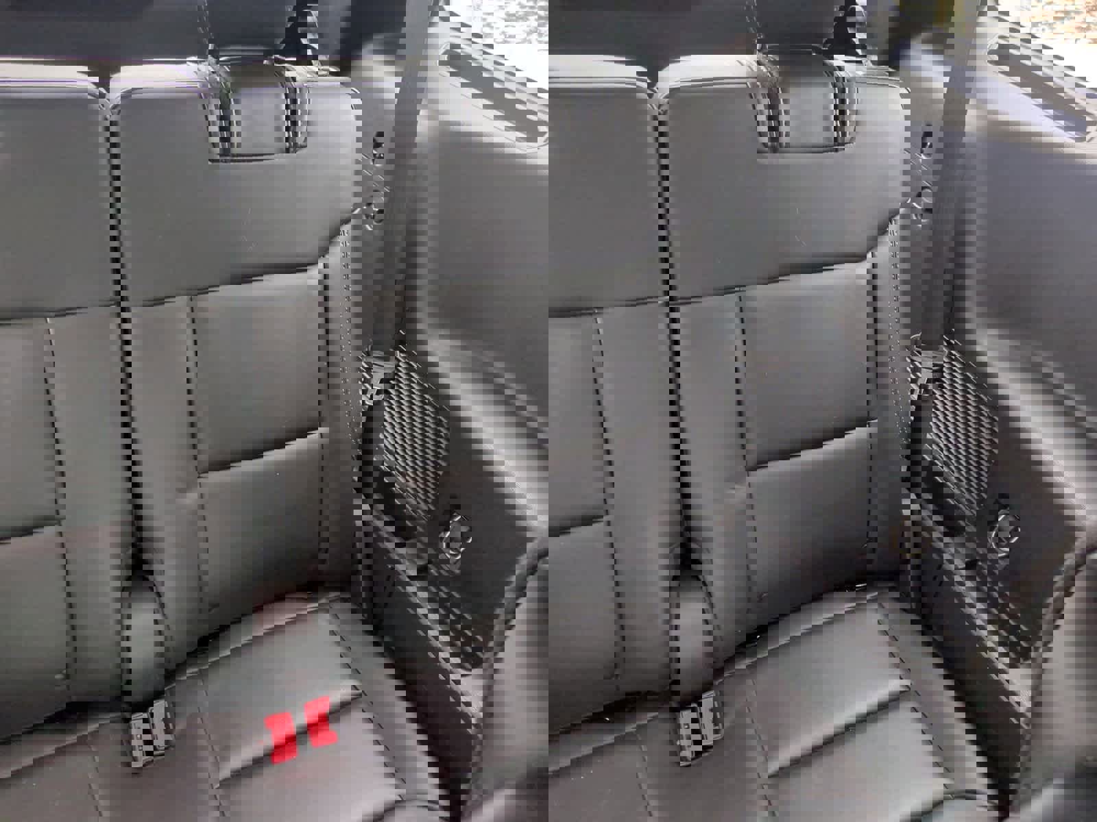 Used 2022 Ford Explorer XLT w/ Equipment Group 202A image 21