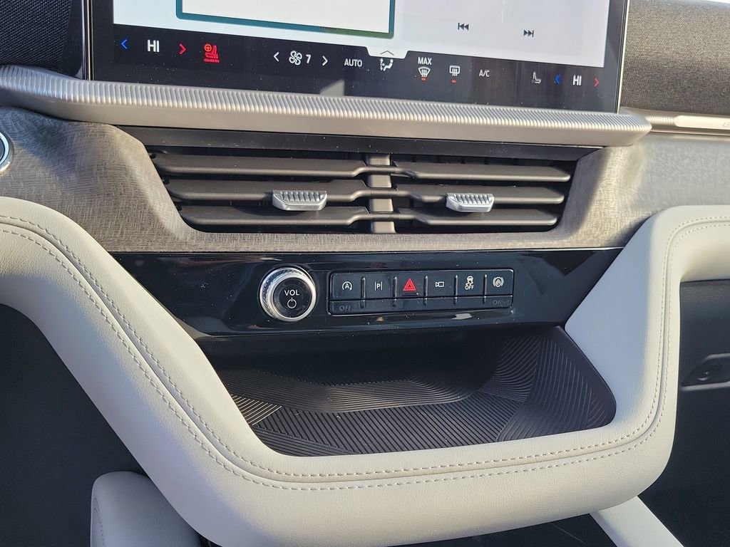 New 2026 Ford Explorer Platinum w/ LUX Leather Package image 28