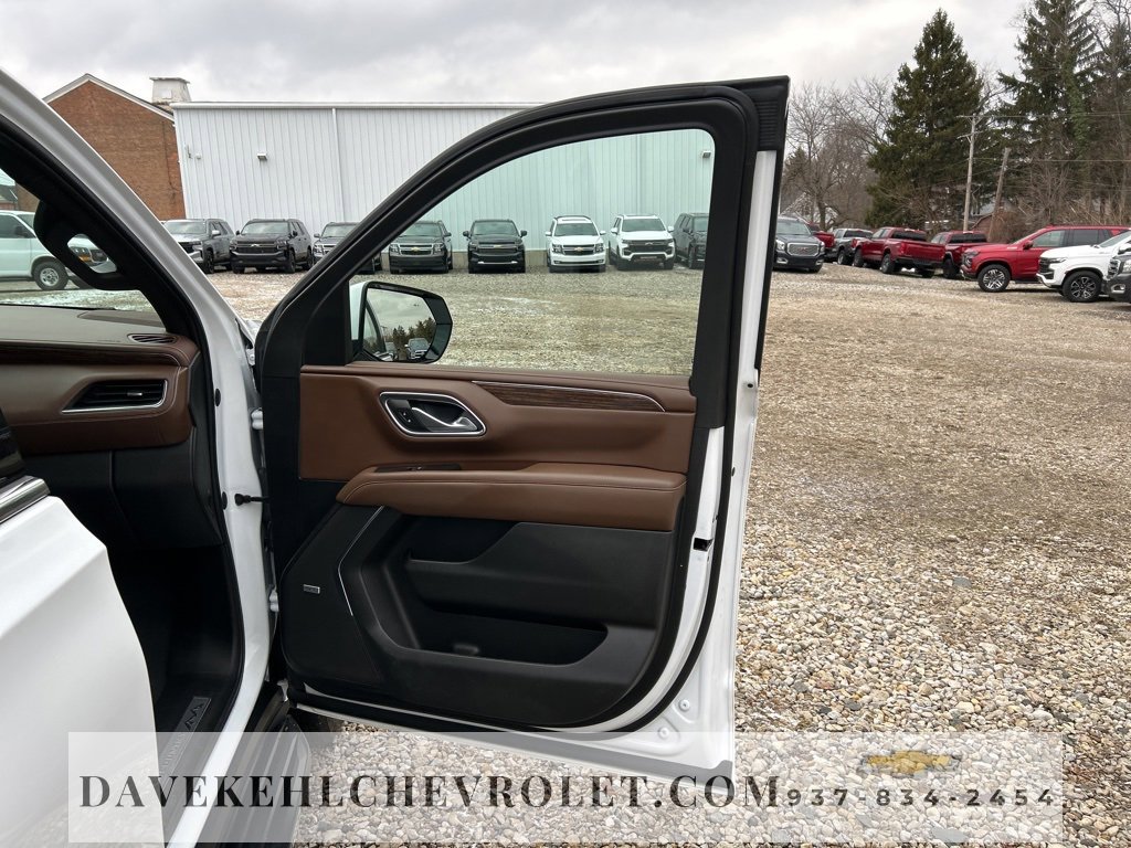 Certified 2023 Chevrolet Suburban High Country image 24