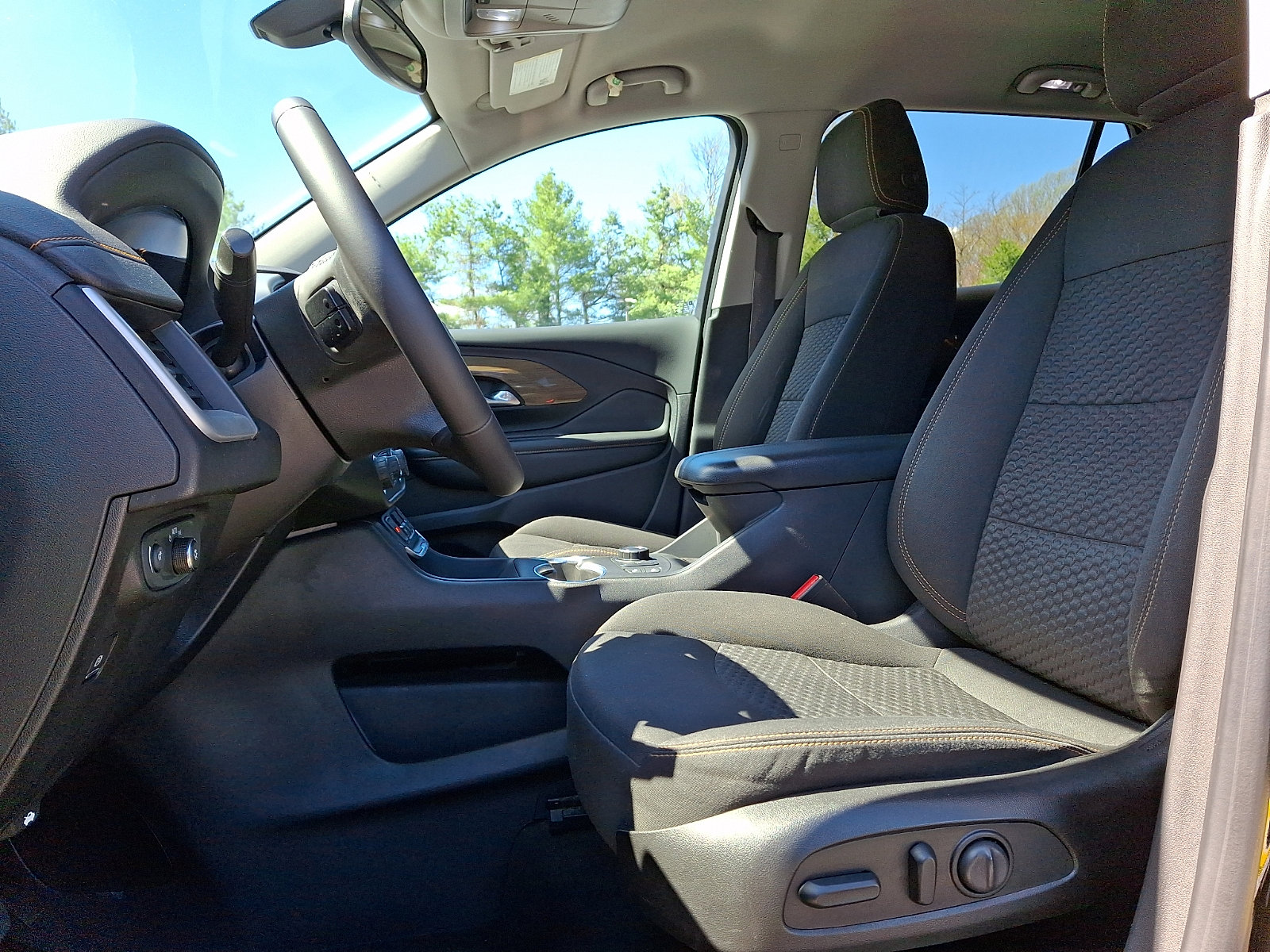 Used 2019 GMC Terrain SLE w/ Driver Convenience Package image 13