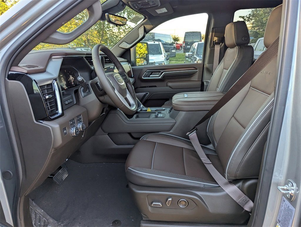 New 2026 GMC Sierra 2500 Denali w/ Denali Reserve Package image 10