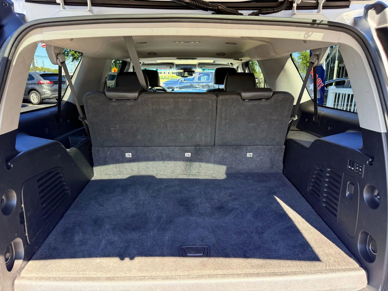 Used 2019 GMC Yukon XL SLT image 47