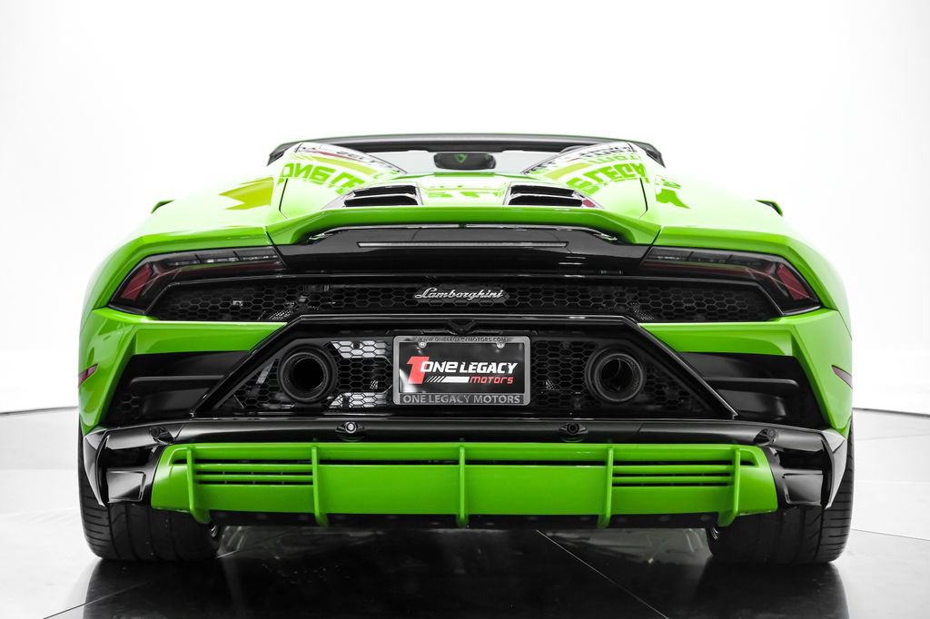 Used 2024 Lamborghini Huracan EVO AWD/4WD image 10