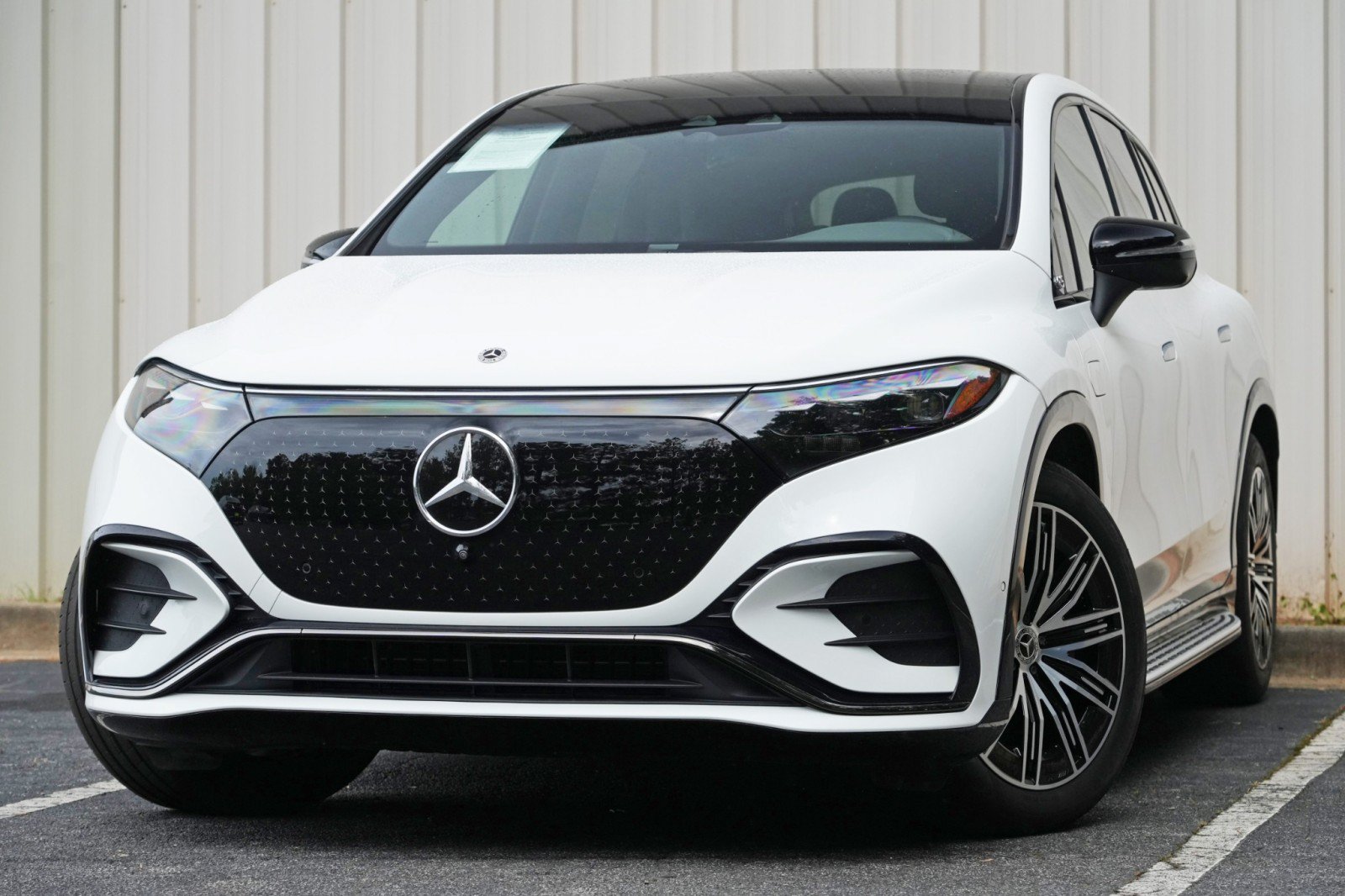 Used 2024 Mercedes-Benz EQS 450+ 4MATIC SUV image 3