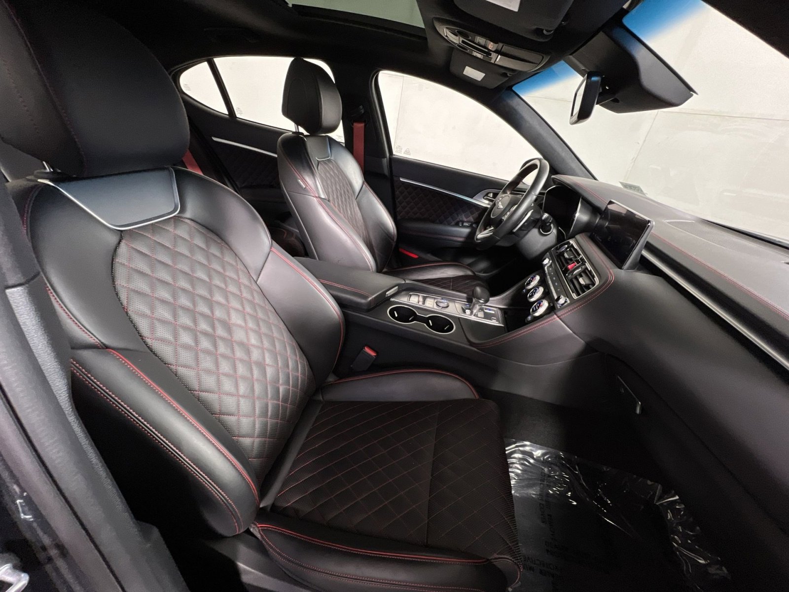 Used 2023 Genesis G70 3.3T w/ Sport Prestige Package image 27