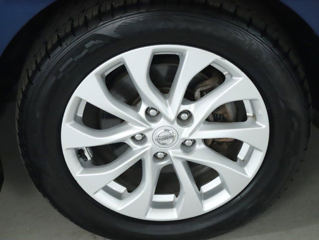 Used 2017 Nissan Sentra SV w/ Style Package image 10