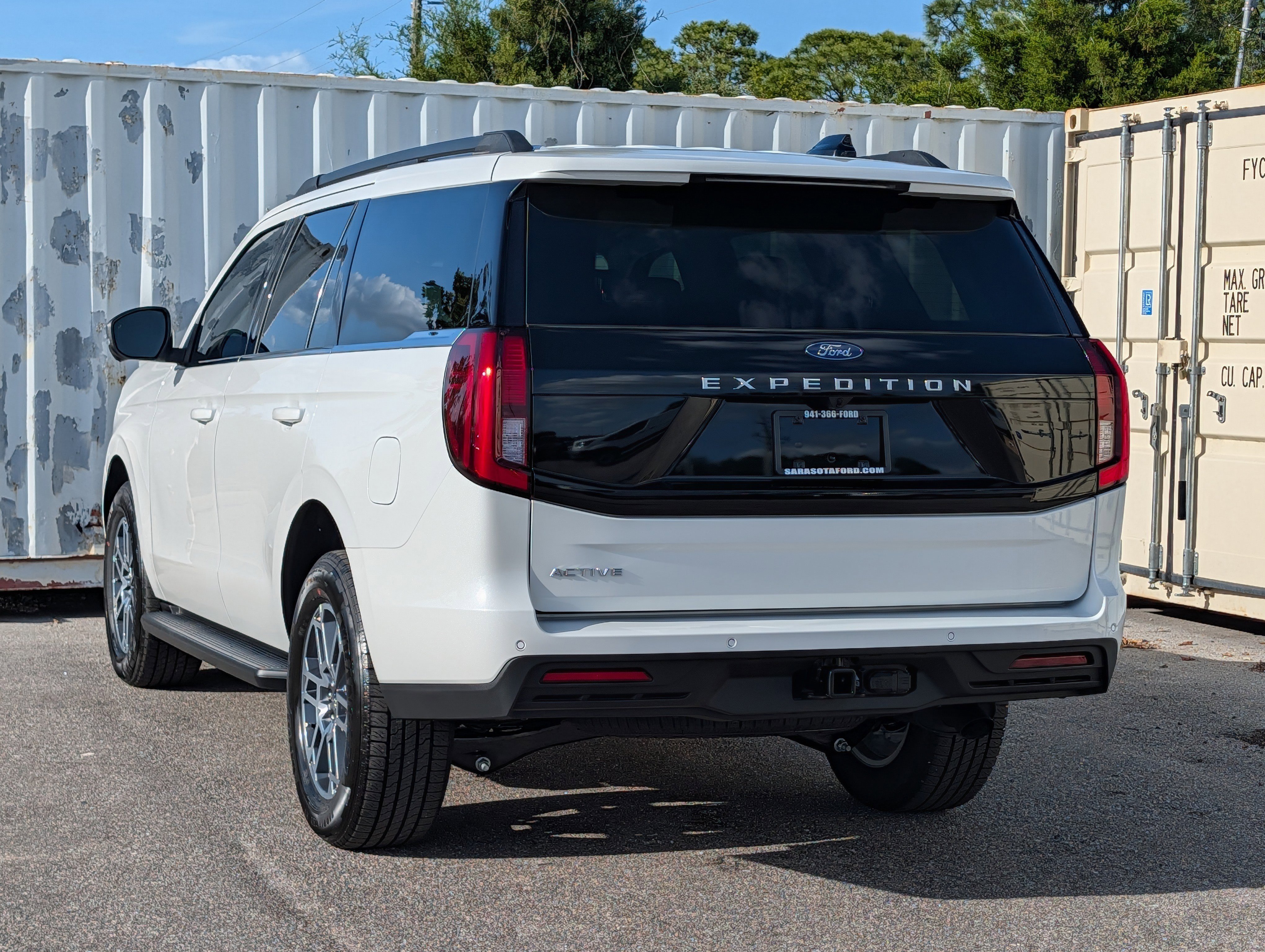 New 2026 Ford Expedition Active image 7