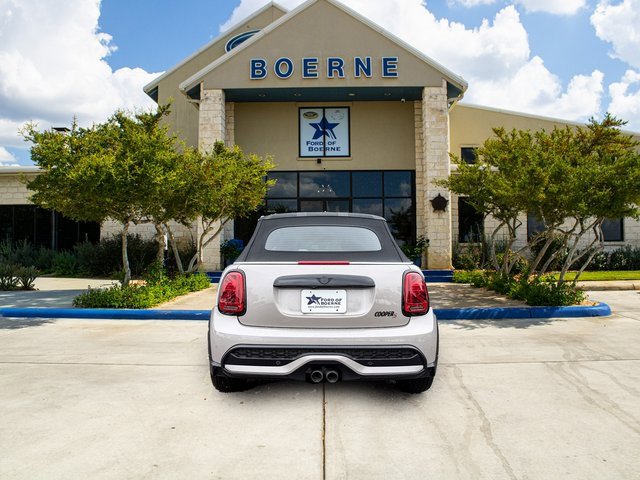 Used 2023 MINI Cooper S w/ Signature Upholstery Package image 3