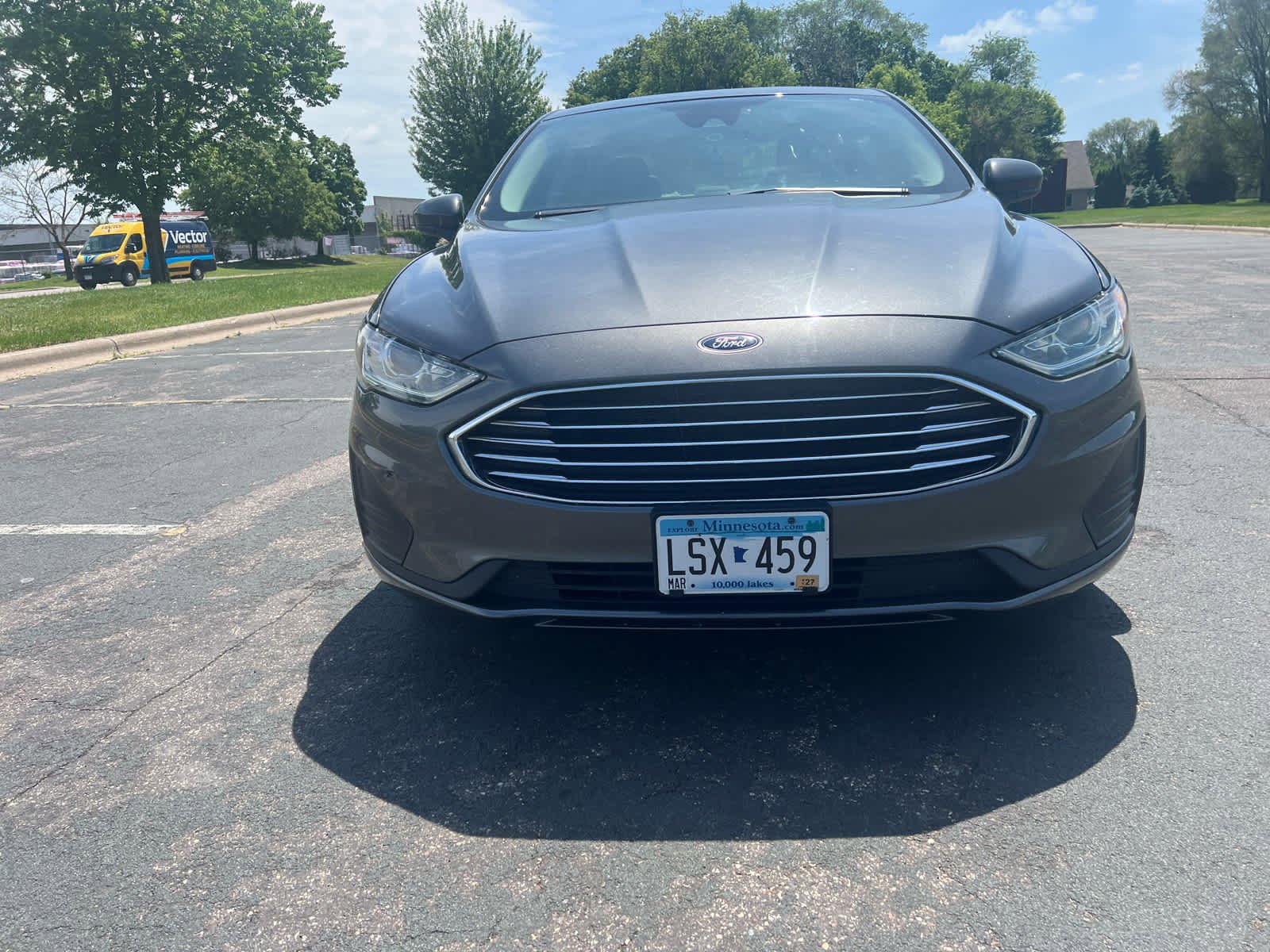 Used 2020 Ford Fusion SE FWD image 2