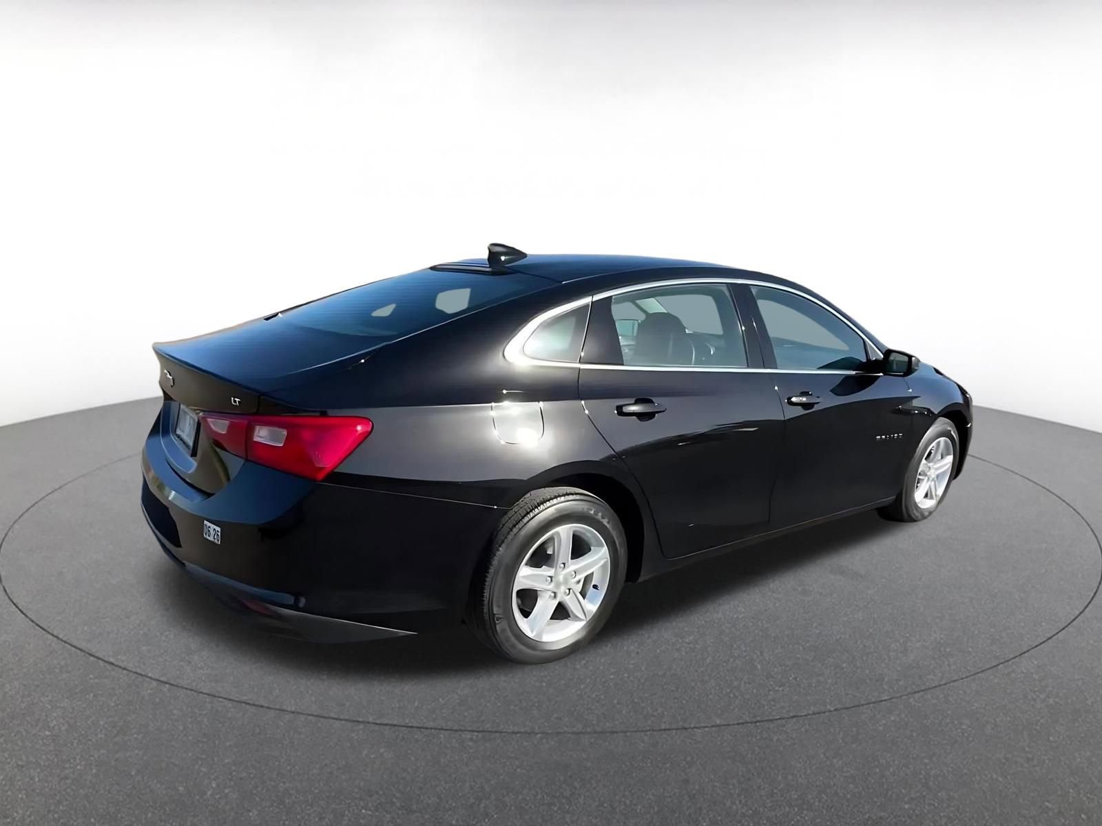 Used 2024 Chevrolet Malibu LT image 14