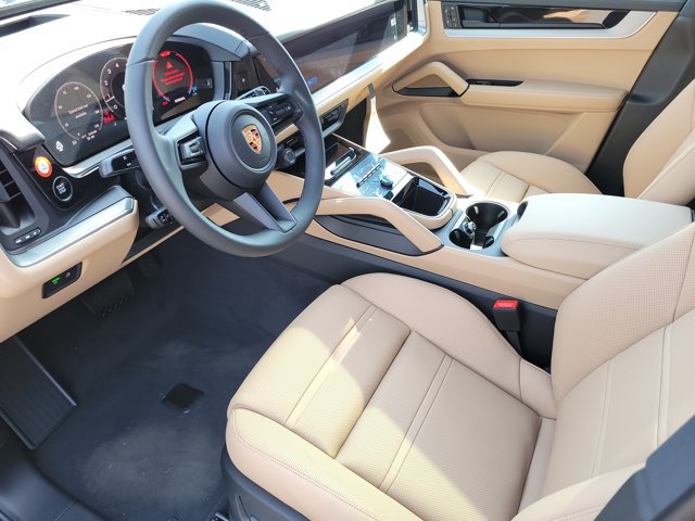 New 2026 Porsche Cayenne AWD/4WD image 23