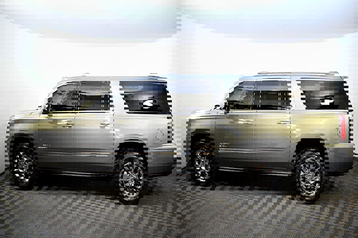Used 2017 GMC Yukon XL Denali w/ Open Road Package image 12