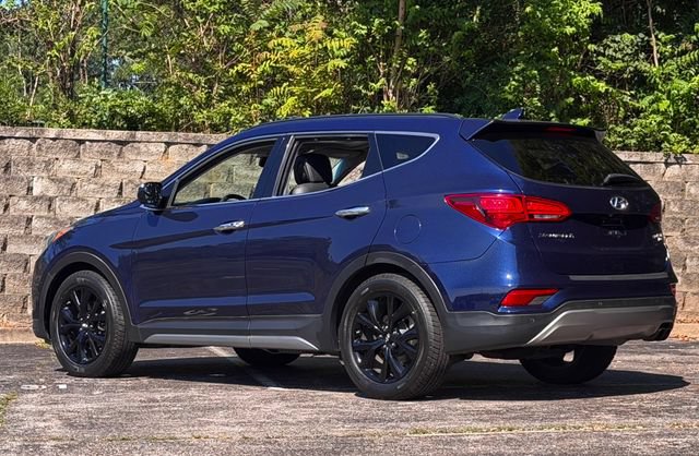 Used 2023 Hyundai Santa Fe SEL w/ Premium Package FWD image 8