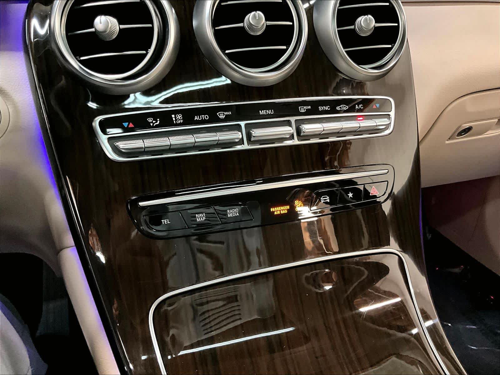 Used 2022 Mercedes-Benz GLC 300 4MATIC image 39