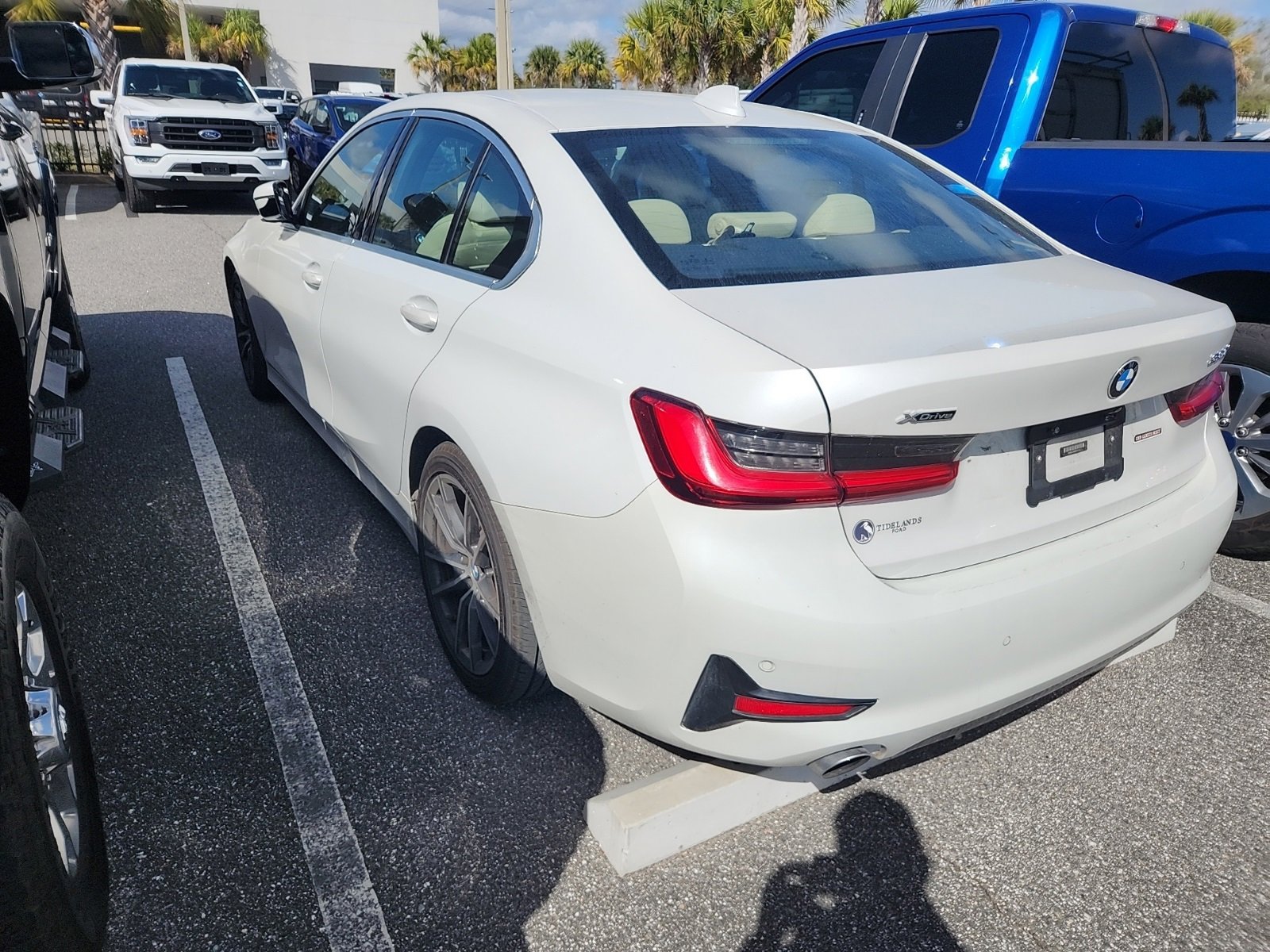 Used 2021 BMW 330i xDrive Sedan image 3