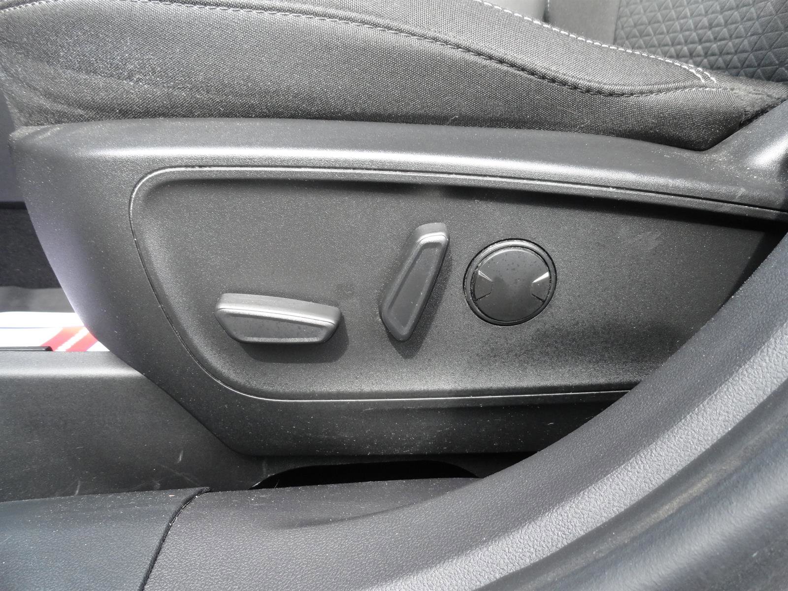 Certified 2023 Ford Escape Active AWD/4WD image 12