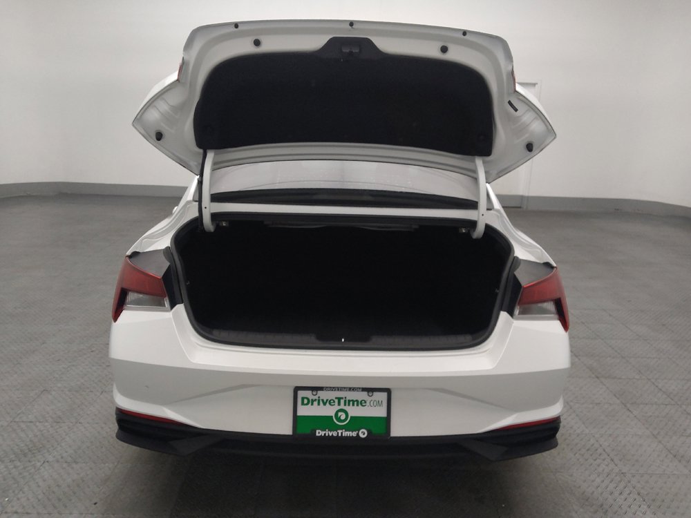 Used 2021 Hyundai Elantra SE image 29