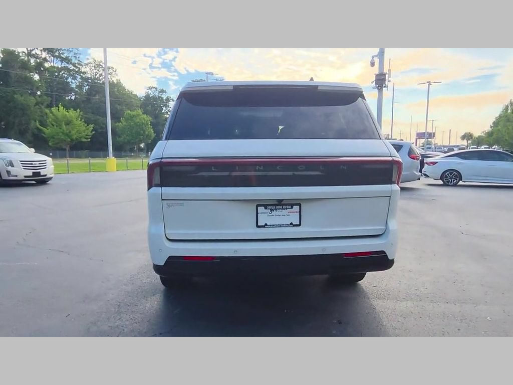 Used 2025 Lincoln Navigator Black Label AWD/4WD image 33