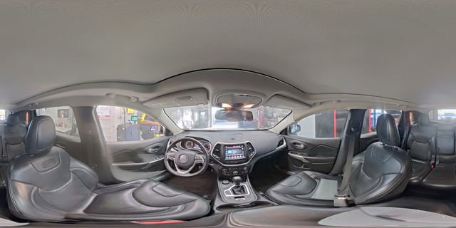 Used 2018 Jeep Cherokee Overland image 6